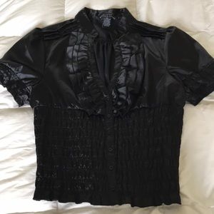 Super cute Antilia Femme Black ruffled top XL